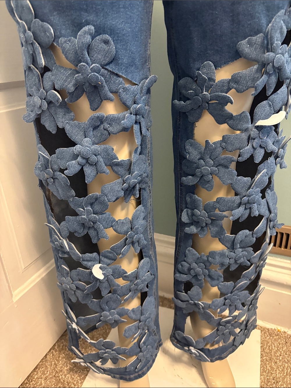 Denim Floral Cutout Wide-Leg Jeans - Blue - Picture 5 of 6
